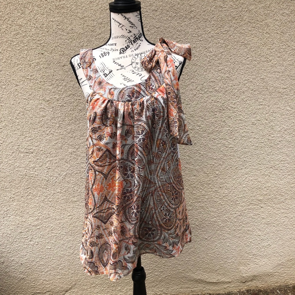 Notice maternity trapeze top